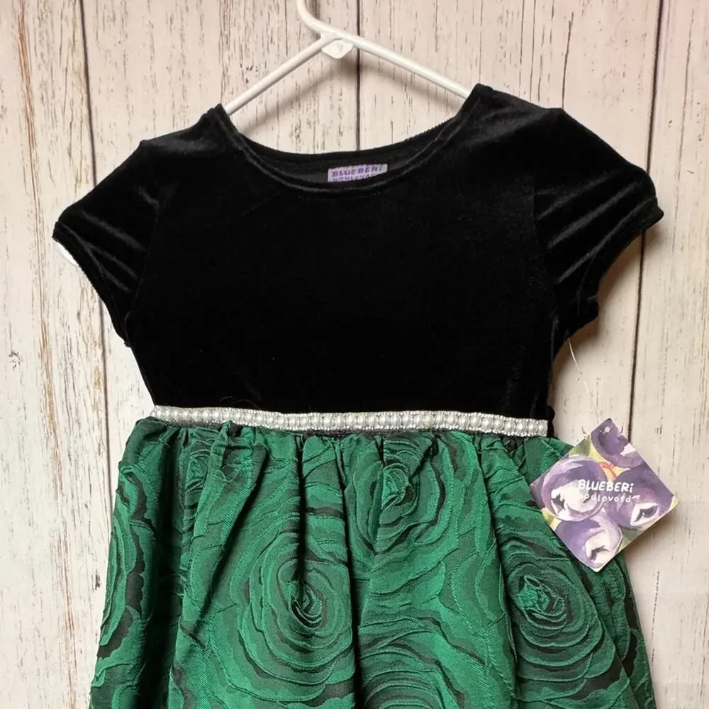 Blueberi Boulevard Girl’s  Black and Green Holiday Festive Dress Sz 6X NWT